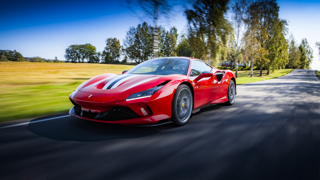 Ferrari_driveout_1080