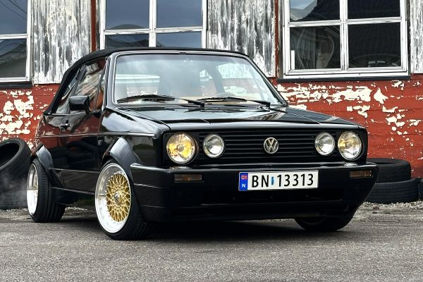 VW Golf Cabriolet Driveout!