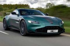 Aston Martin Vantage F1 Edition Driveout!
