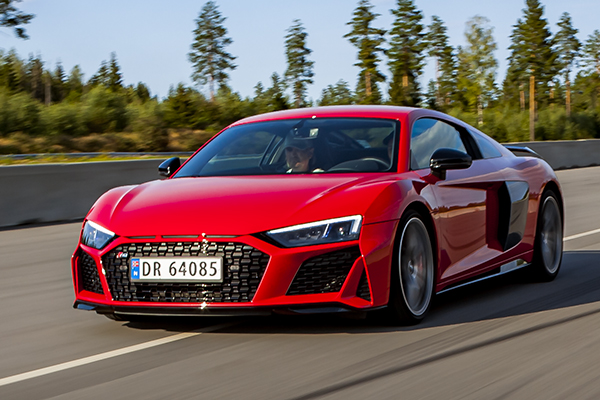 Audi R8 V10 Performance Driveout!